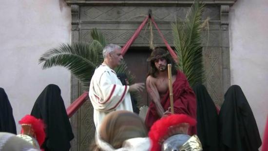 crucis2.jpg